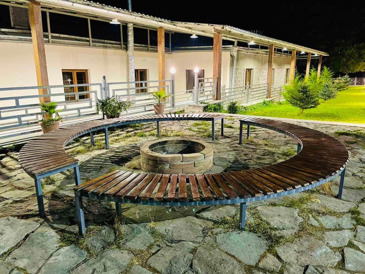 Lara Hotel Goris Eksteriør billede