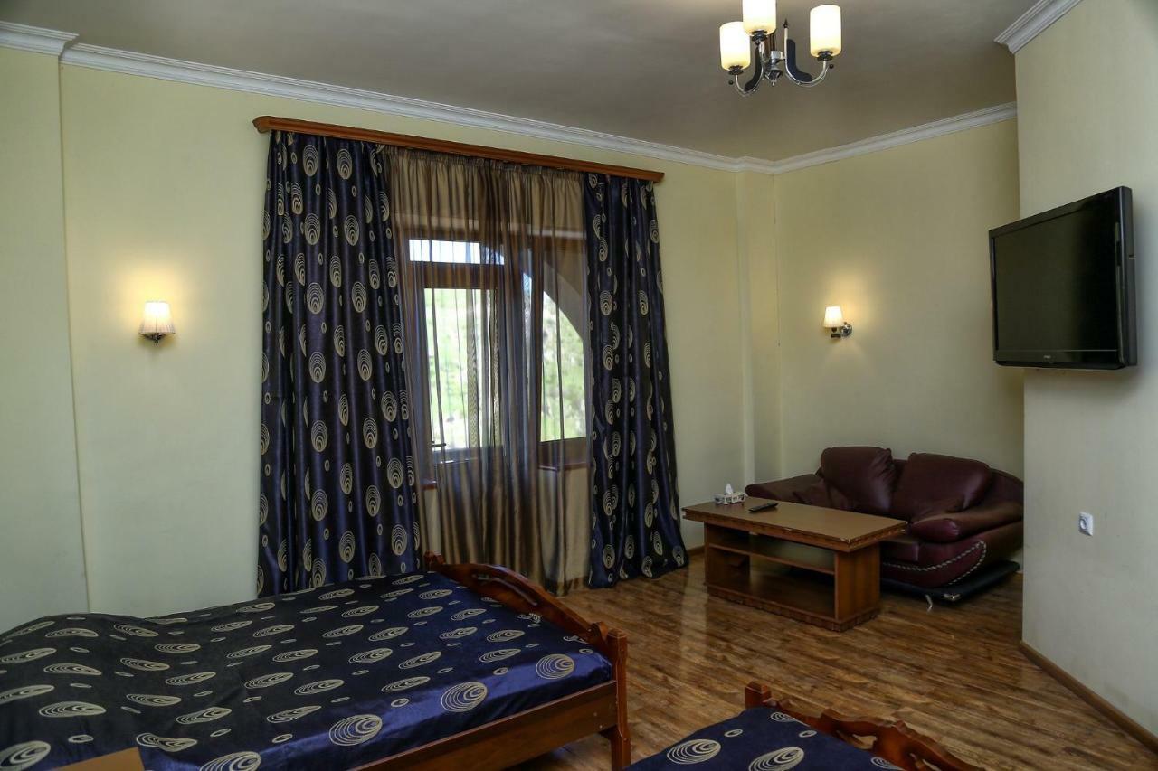 Lara Hotel Goris Eksteriør billede