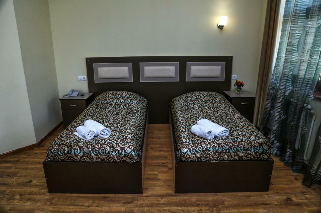 Lara Hotel Goris Eksteriør billede